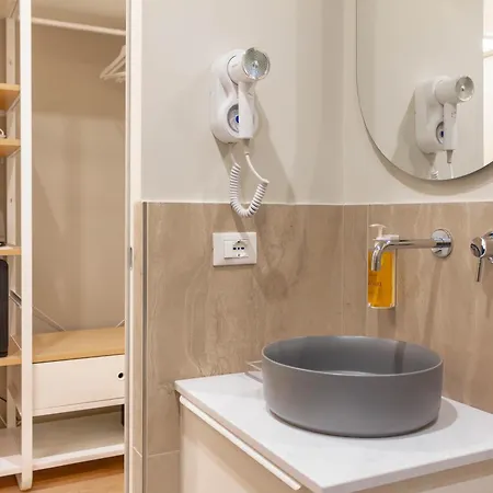 Casa Marina & Konukevi Trieste