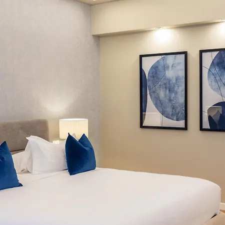 Casa Marina & Konukevi 4*